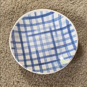 Tag Blue and White Gingham Dinnerware Set